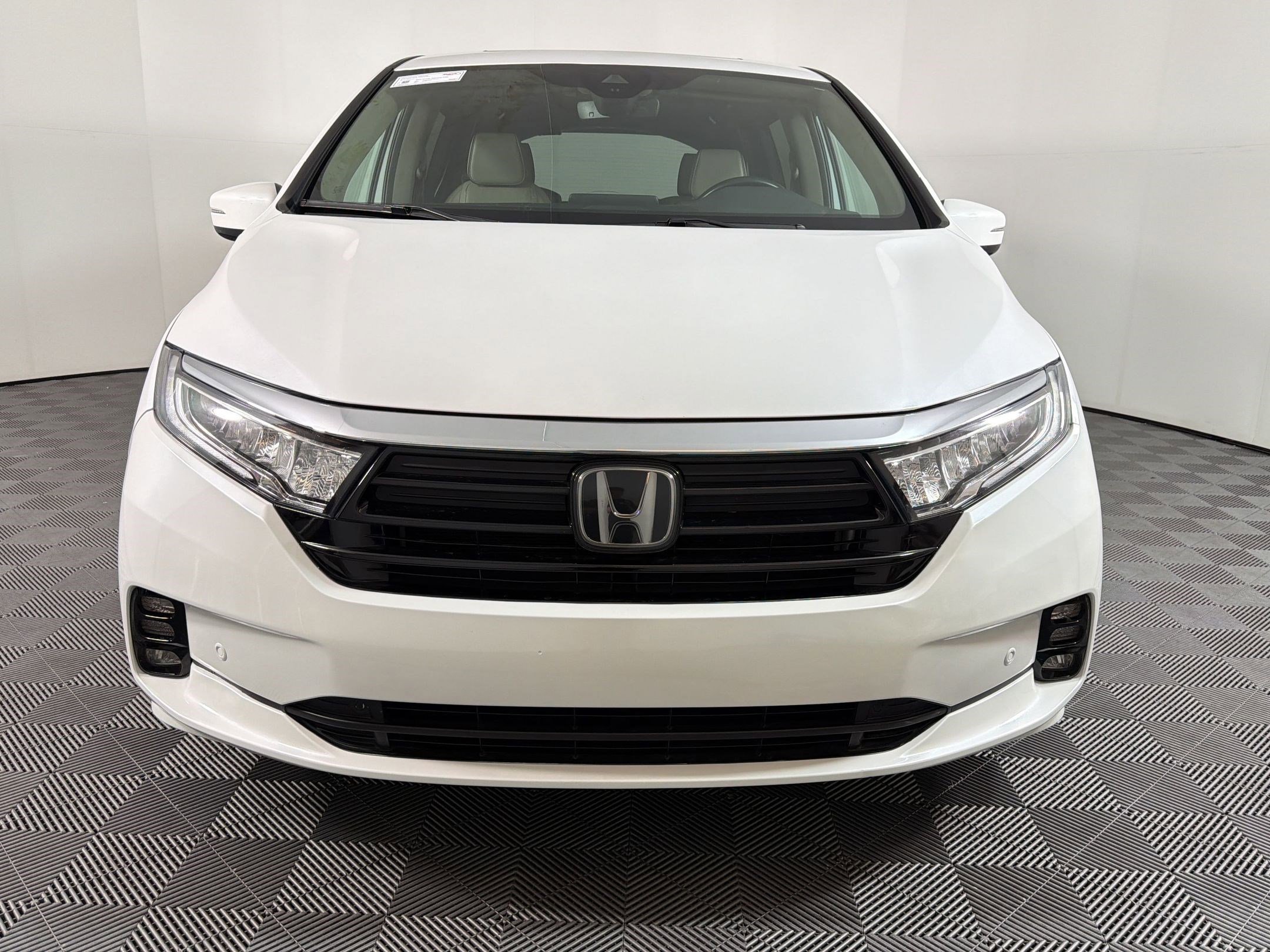 Used 2023 Honda Odyssey Elite image 6