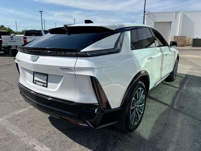 Used 2024 Cadillac Lyriq Sport w/ LPO, Floor Liner Package AWD/4WD image 4