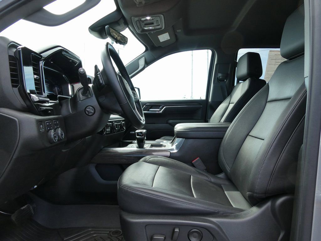 Certified 2024 Chevrolet Silverado 1500 LTZ w/ Technology Package image 22