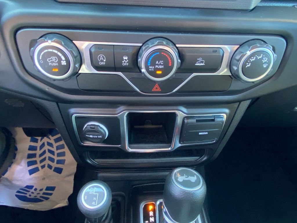 Used 2021 Jeep Wrangler Unlimited Sport image 24