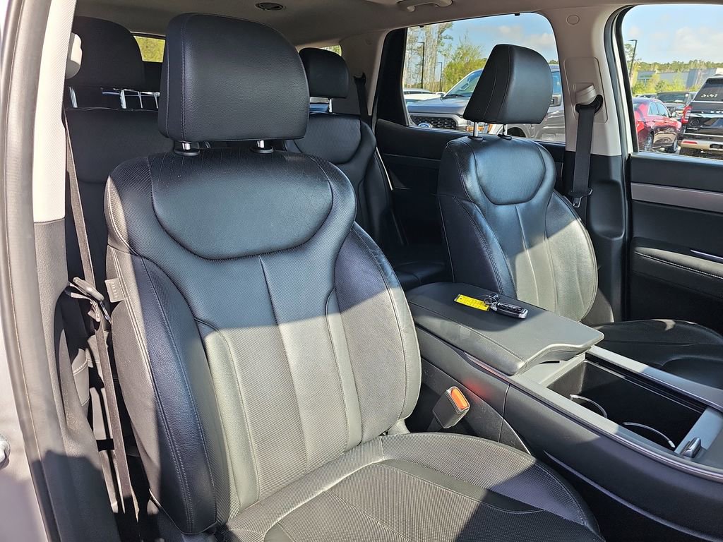 Used 2022 Hyundai Palisade SEL w/ Premium Package image 13