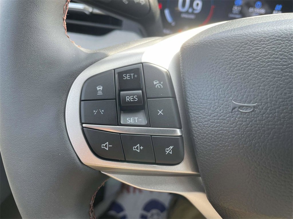 New 2025 Ford Explorer Active image 29