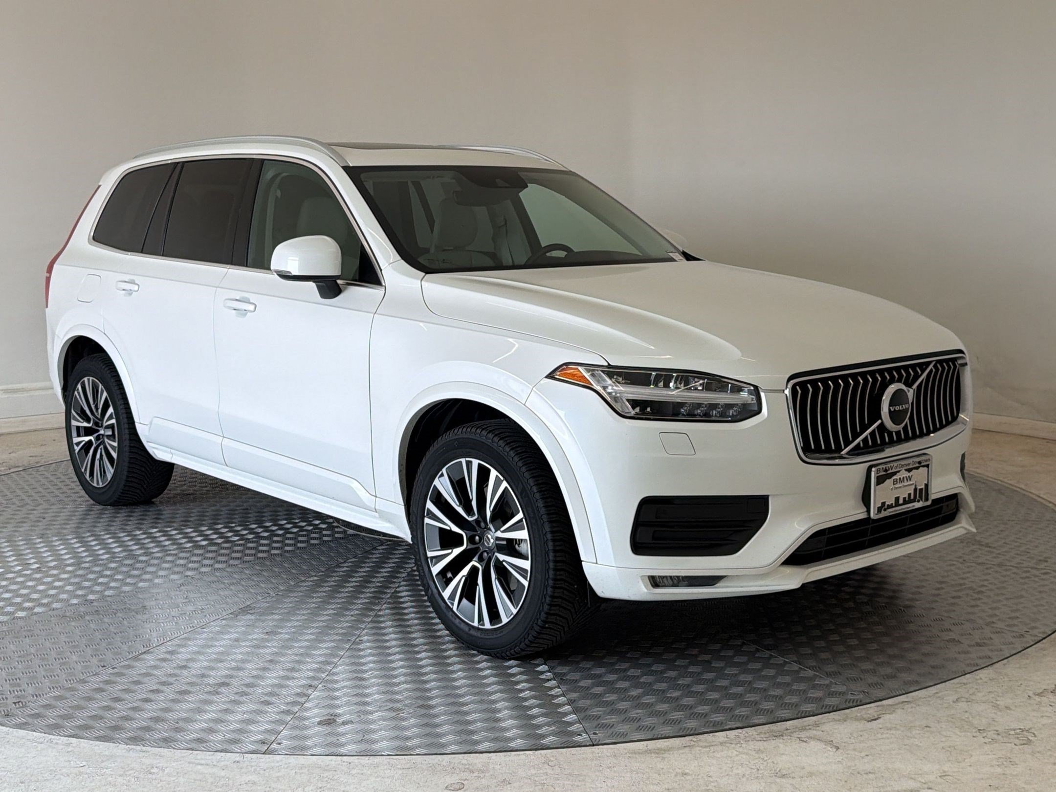 Used 2021 Volvo XC90 T6 Momentum AWD/4WD image 7