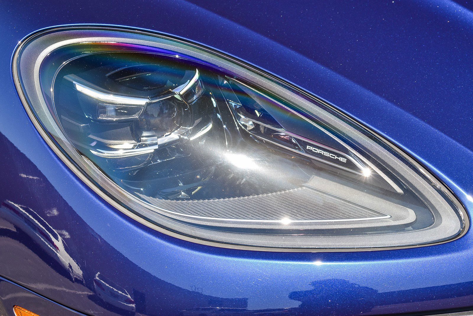 Used 2023 Porsche Macan image 8