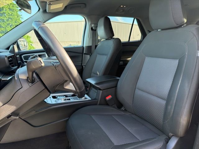 Used 2022 Ford Explorer XLT image 15