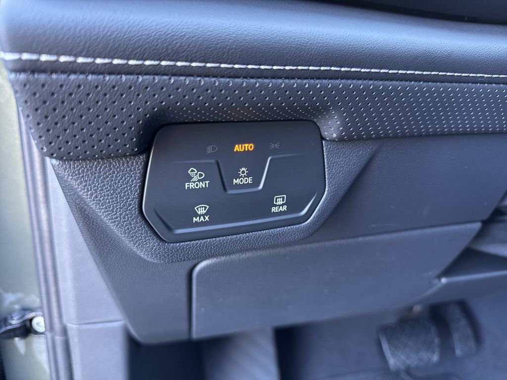 New 2026 Volkswagen Atlas Cross Sport SE image 20