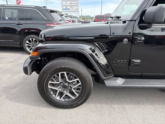 Used 2026 Jeep Wrangler Unlimited Sahara AWD/4WD image 11