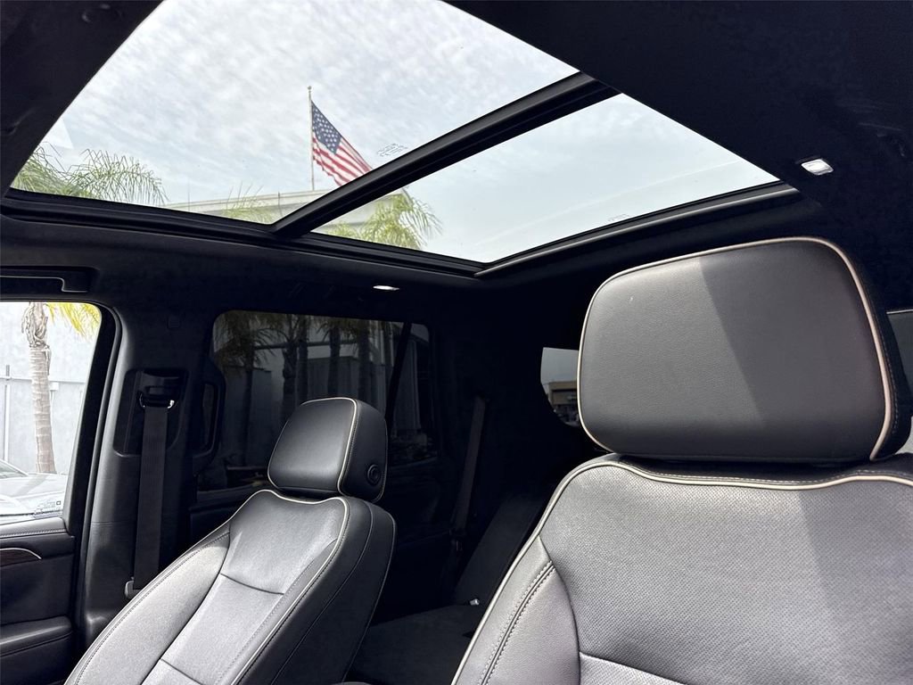 Used 2023 Chevrolet Tahoe Premier image 17