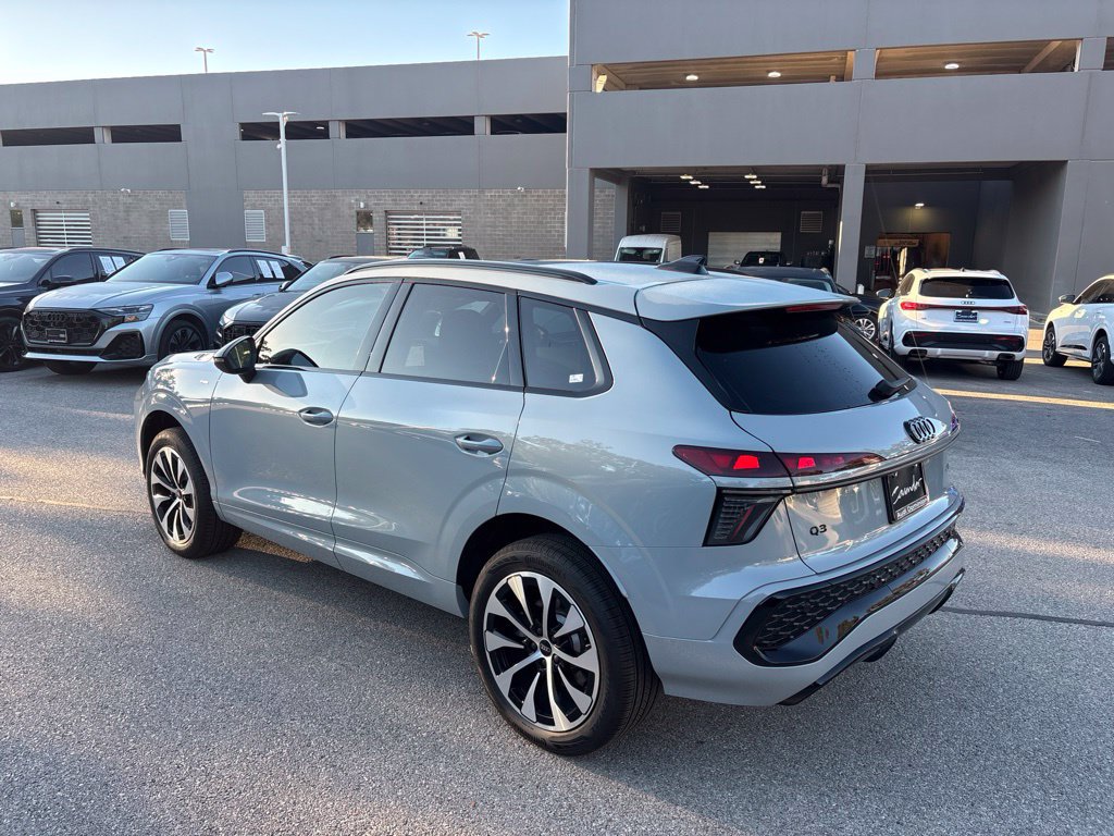 New 2026 Audi Q3 quattro 2.0T AWD/4WD image 8