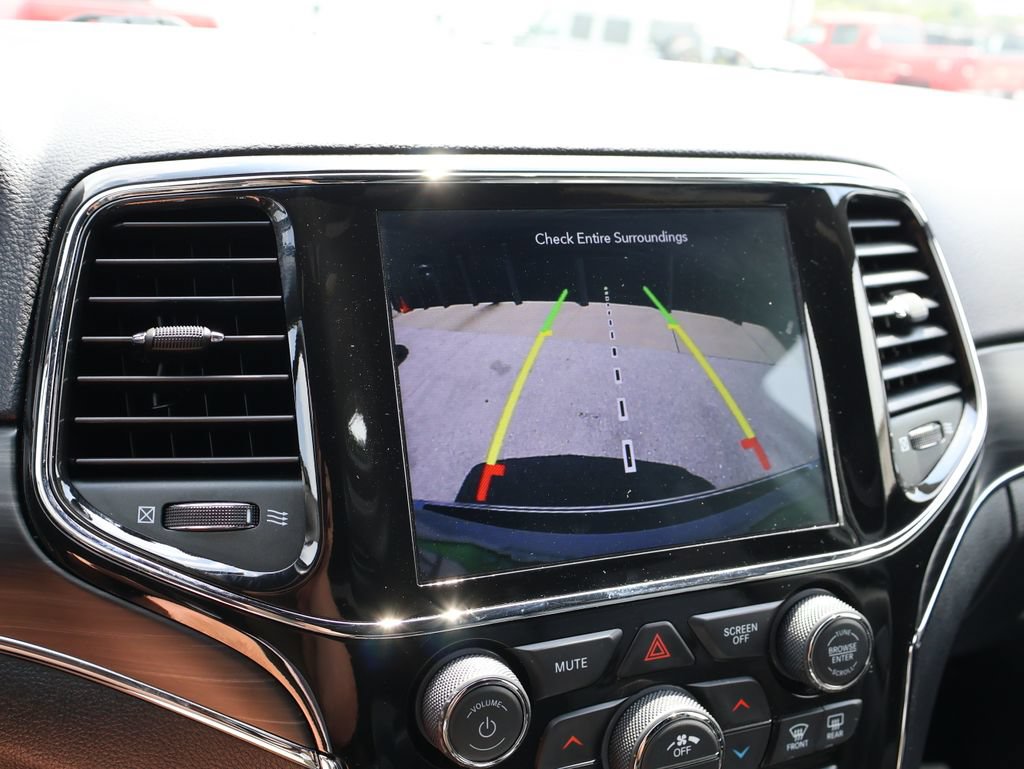 Used 2022 Jeep Grand Cherokee Limited w/ Tech Group AWD/4WD image 34