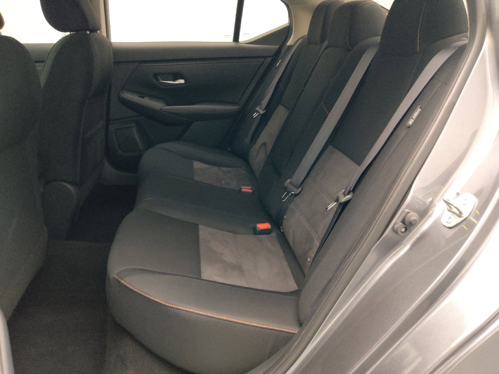 Used 2022 Nissan Sentra SR FWD image 18