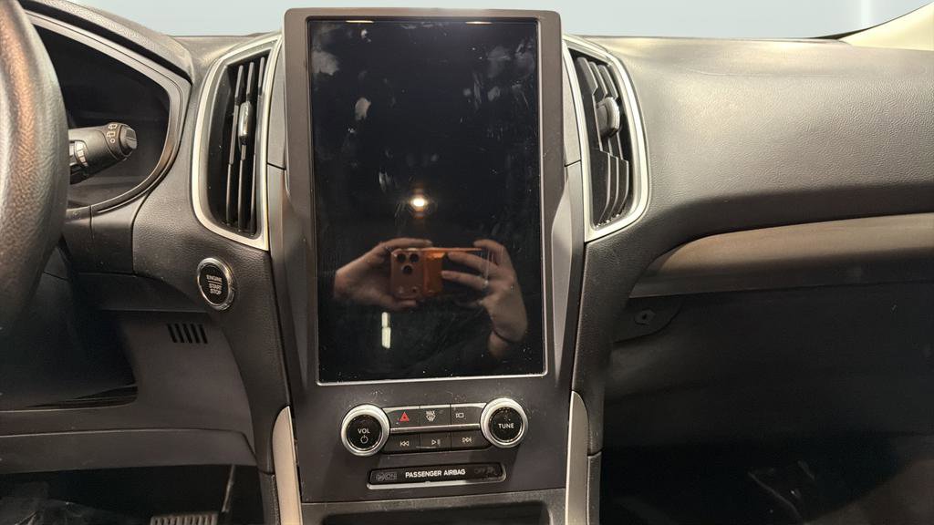 Used 2022 Ford Edge SE w/ Black Appearance Package image 14