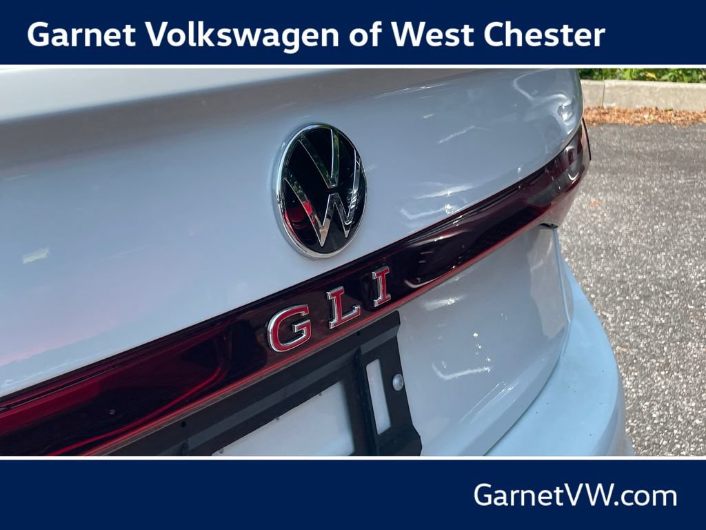 New 2026 Volkswagen Jetta GLI Autobahn FWD image 32