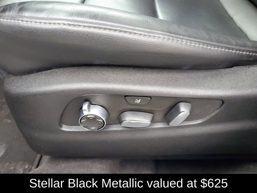 Certified 2022 Cadillac XT4 Premium Luxury w/ Enhanced Visibility Package image 9