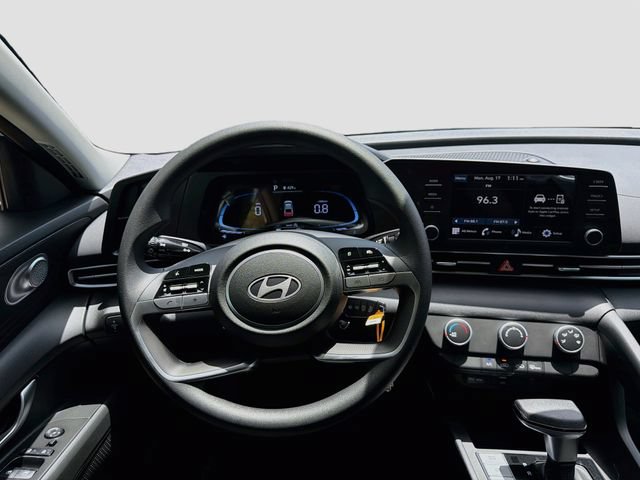 New 2026 Hyundai Elantra SE FWD image 21