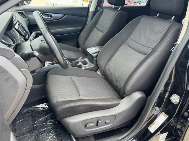 Used 2020 Nissan Rogue SV FWD image 15