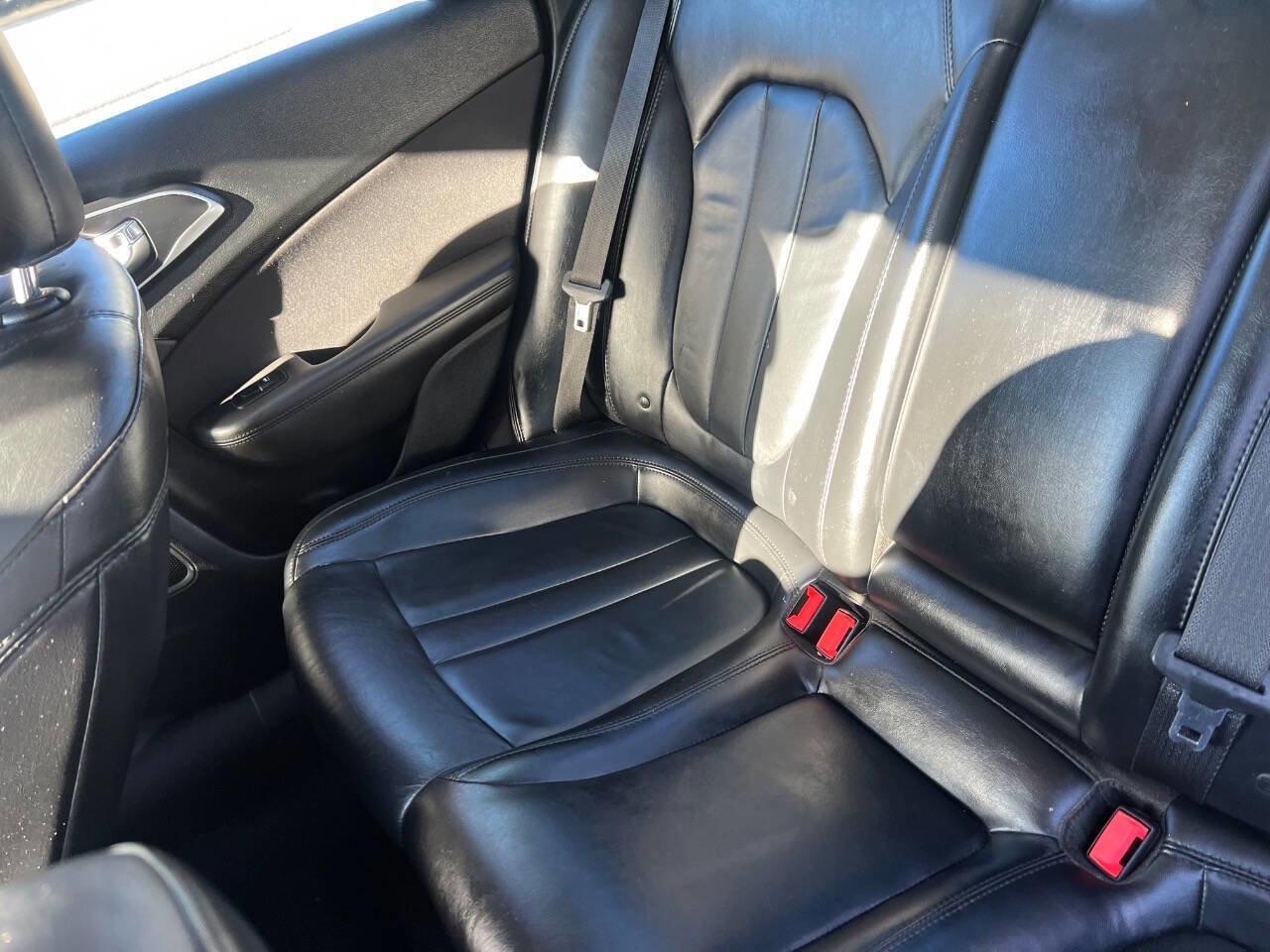 Used 2015 Chrysler 200 C w/ Navigation & Sound Group I image 26