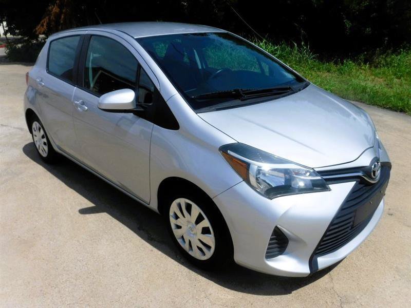 Used 2015 Toyota Yaris L FWD image 2