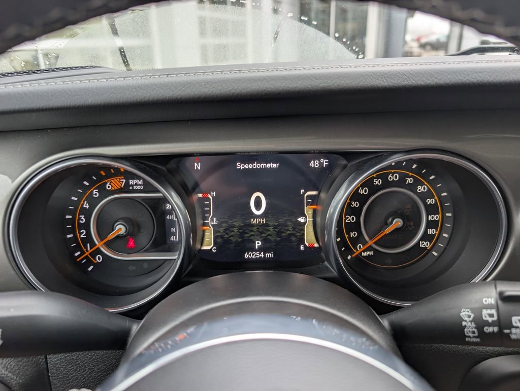 Used 2023 Jeep Wrangler Sahara image 24