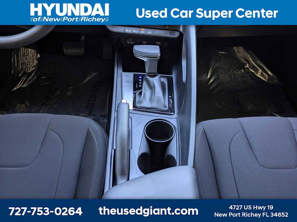 Used 2021 Hyundai Elantra SEL FWD image 18