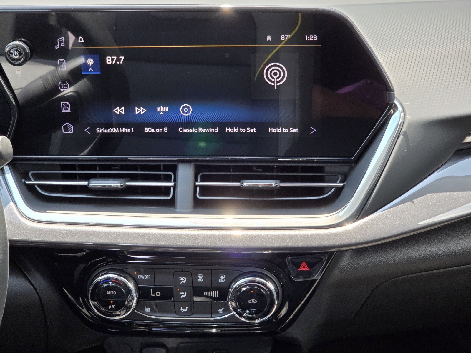 New 2026 Chevrolet Trax ACTIV w/ Driver Confidence Package FWD image 8