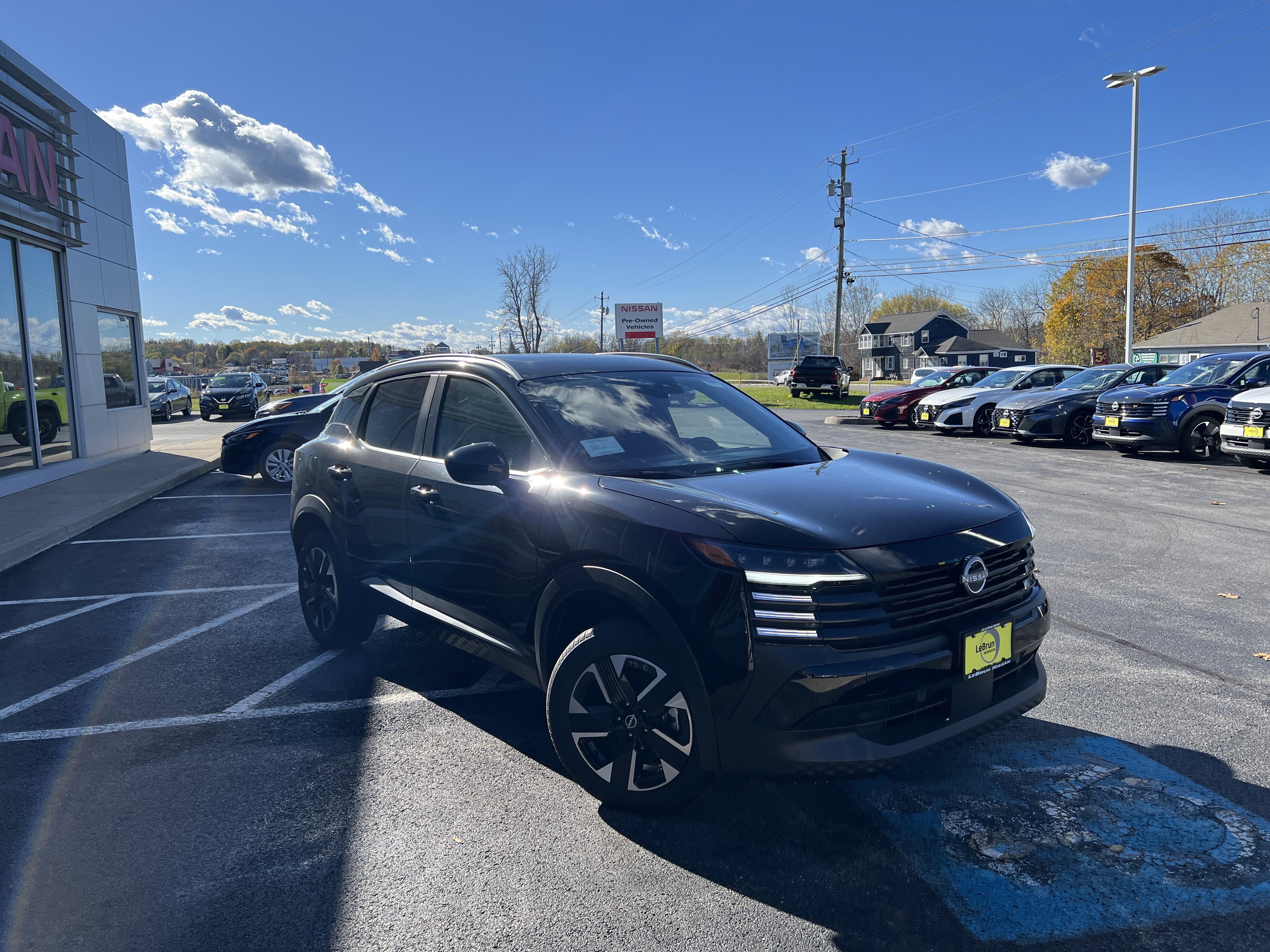 New 2025 Nissan Kicks SV w/ SV Premium Package image 10