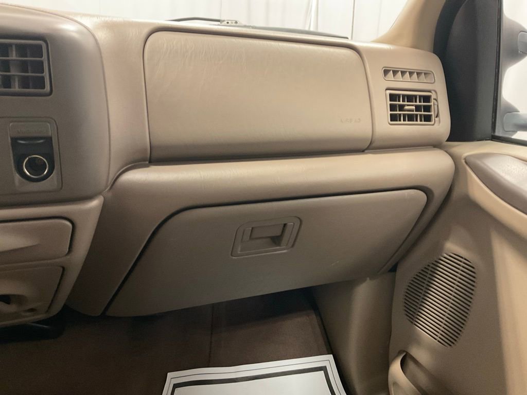 Used 2004 Ford F350 Lariat image 23