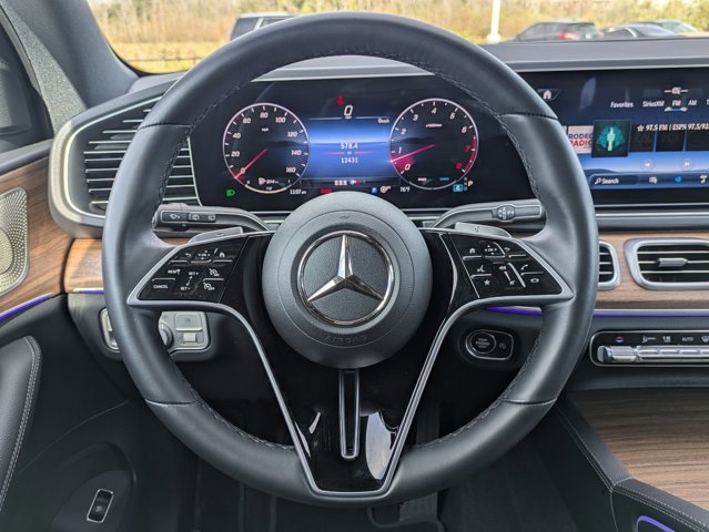 Used 2025 Mercedes-Benz GLE 350 4MATIC image 11