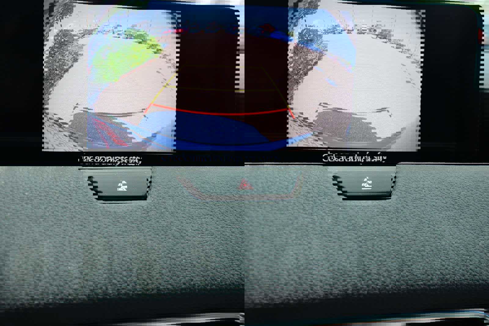 Used 2025 MAZDA CX-90 Plug-In Hybrid w/Premium Sport image 28