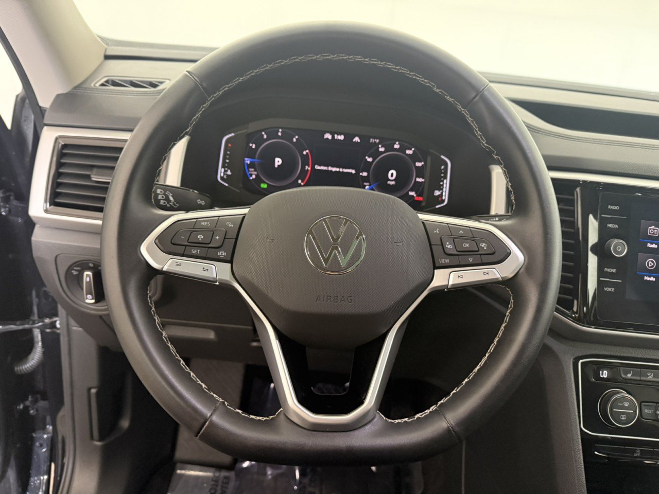 Used 2023 Volkswagen Atlas SE w/ Panoramic Sunroof Package AWD/4WD image 24