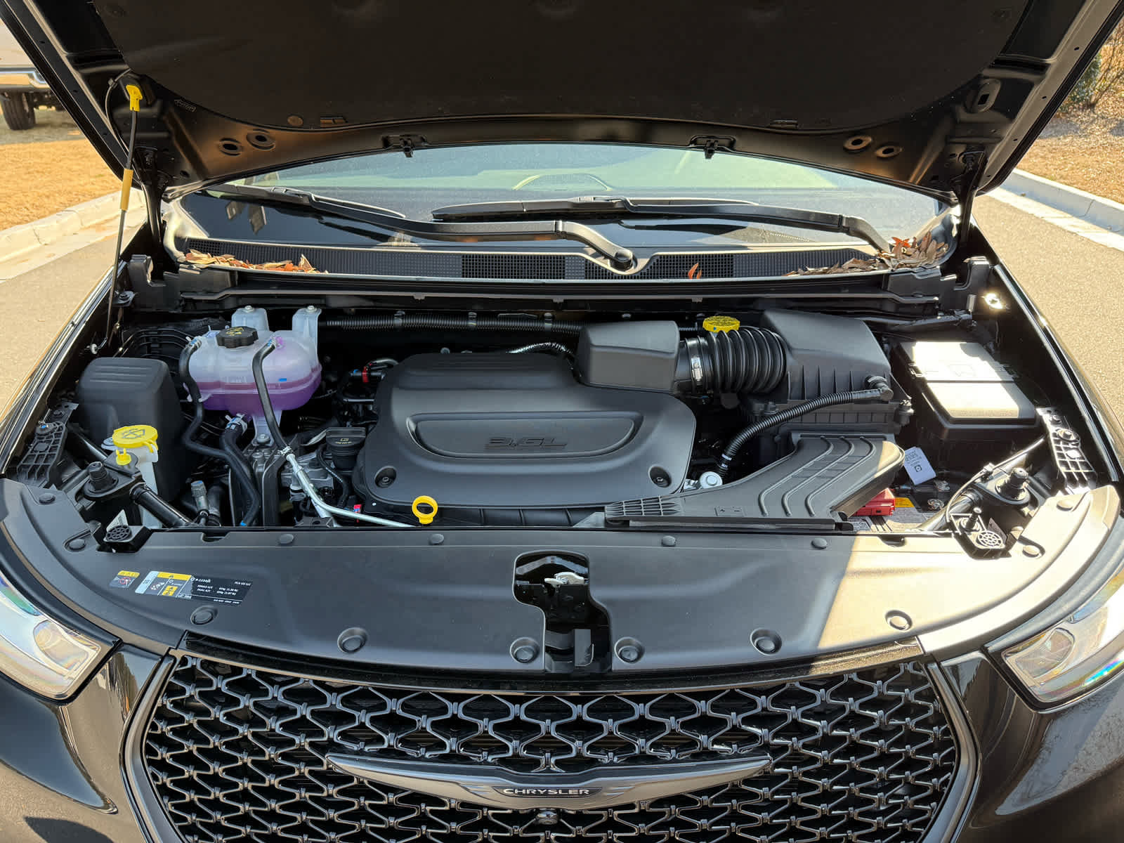 New 2026 Chrysler Pacifica Select w/ S Appearance Package image 33