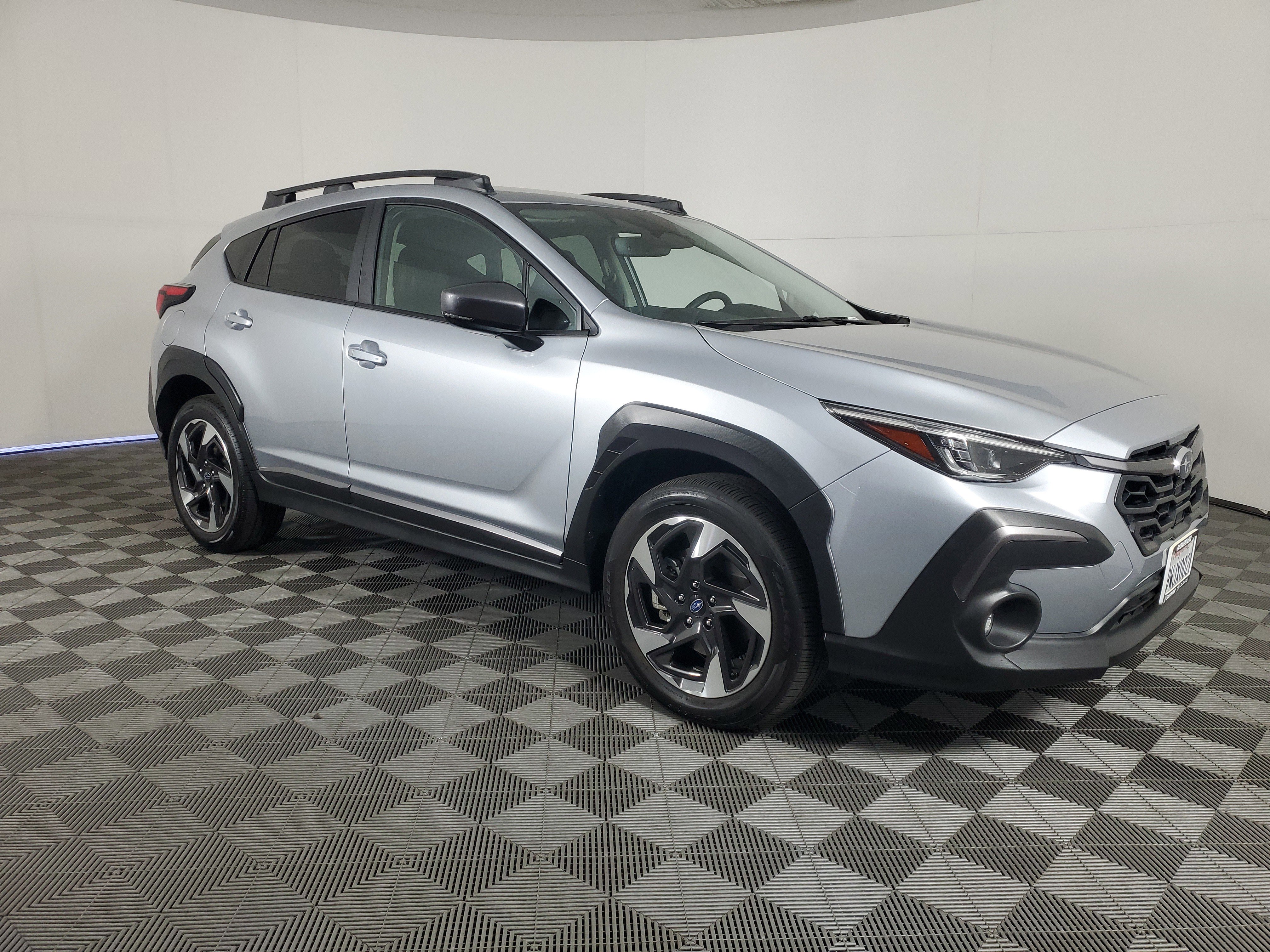 Used 2025 Subaru Crosstrek 2.5i Limited w/ Crosstrek Mirror Package AWD/4WD image 2