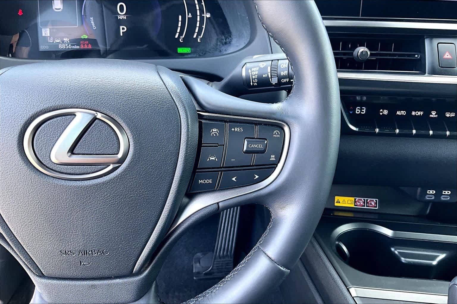 Used 2025 Lexus UX 300h FWD image 23