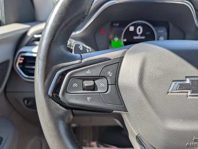 Used 2023 Chevrolet Bolt EUV Premier w/ Sun & Sound Package FWD image 20