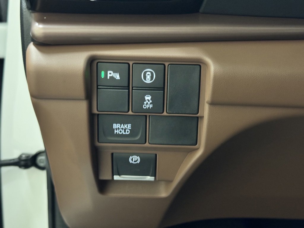 Used 2025 Acura RDX SH-AWD w/ Technology Package image 18