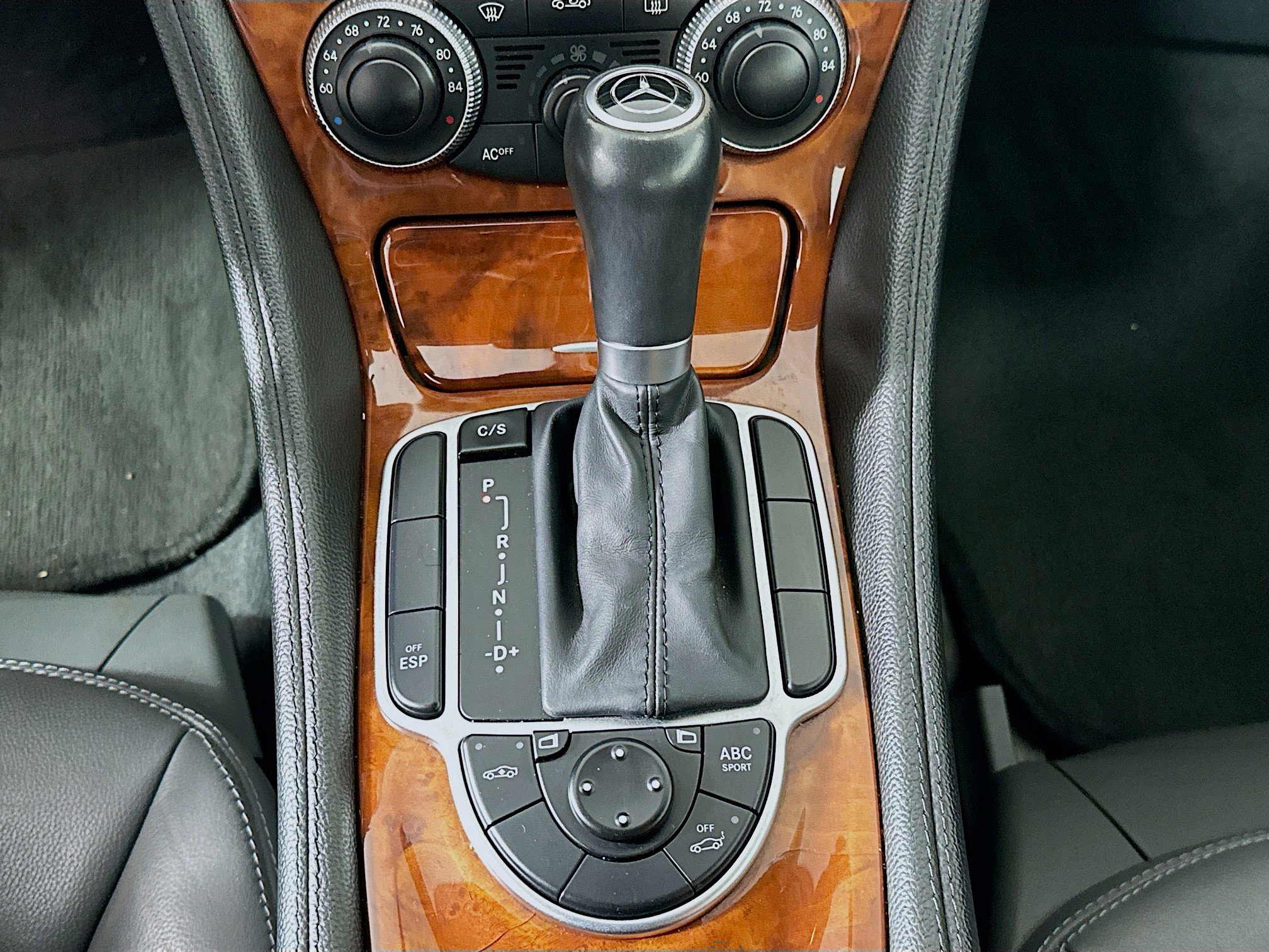 Used 2005 Mercedes-Benz SL 500 image 23