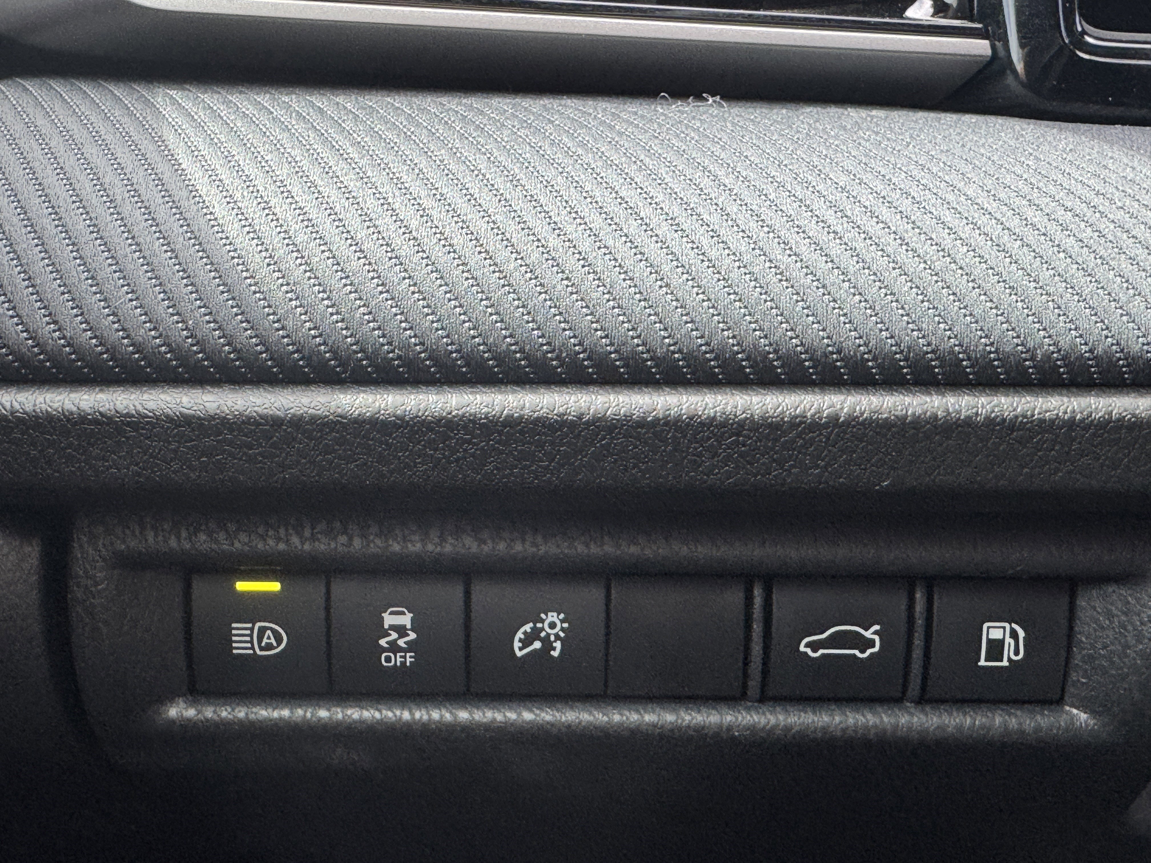 Certified 2025 Toyota Camry SE w/ Convenience Package AWD/4WD image 31