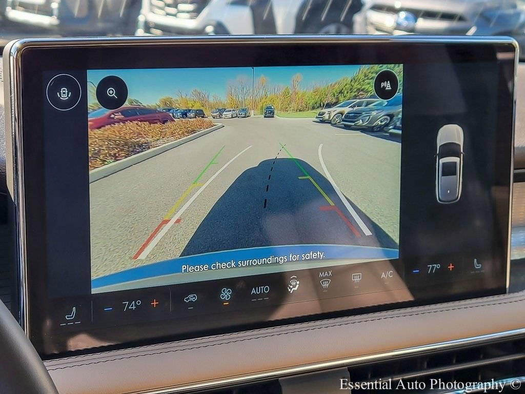 Used 2023 Lincoln Corsair AWD w/ Towing Package image 19