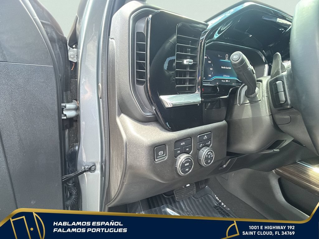 Used 2024 Chevrolet Silverado 1500 RST AWD/4WD image 17