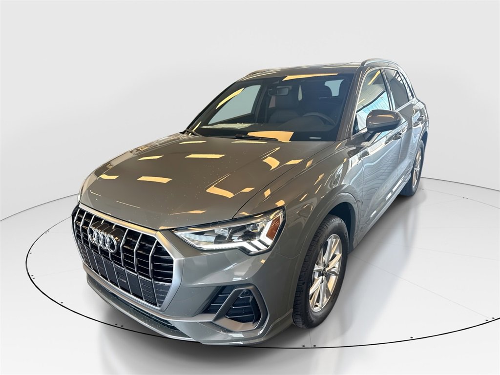 New 2025 Audi Q3 2.0T Premium image 1