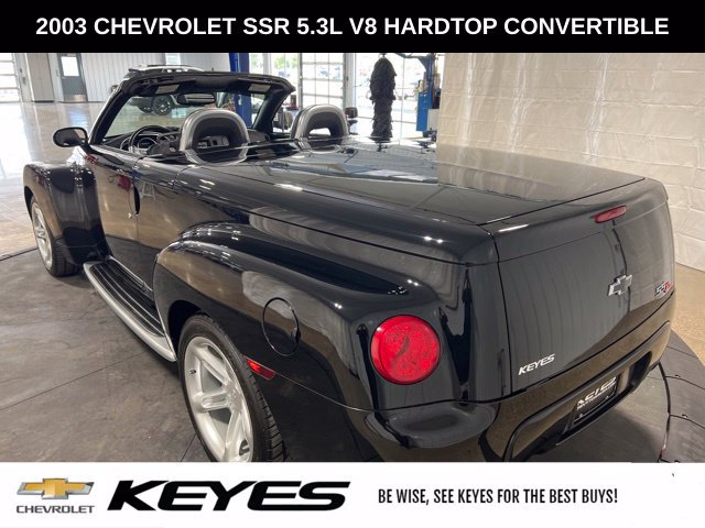 Used 2003 Chevrolet SSR w/ Preferred Equipment Group RWD image 39