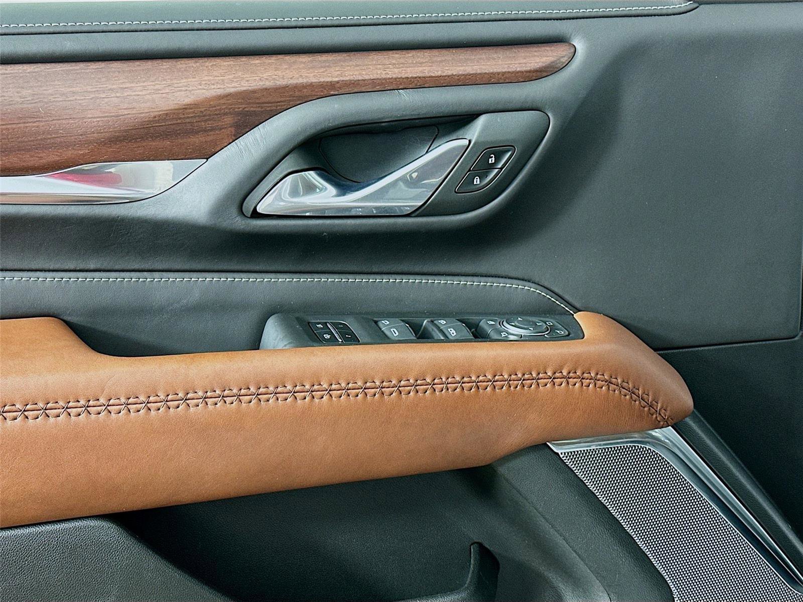 Used 2023 GMC Yukon XL Denali Ultimate image 18