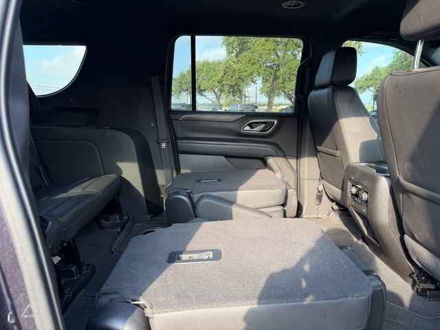 Used 2022 Chevrolet Suburban Z71 w/ Luxury Package AWD/4WD image 17