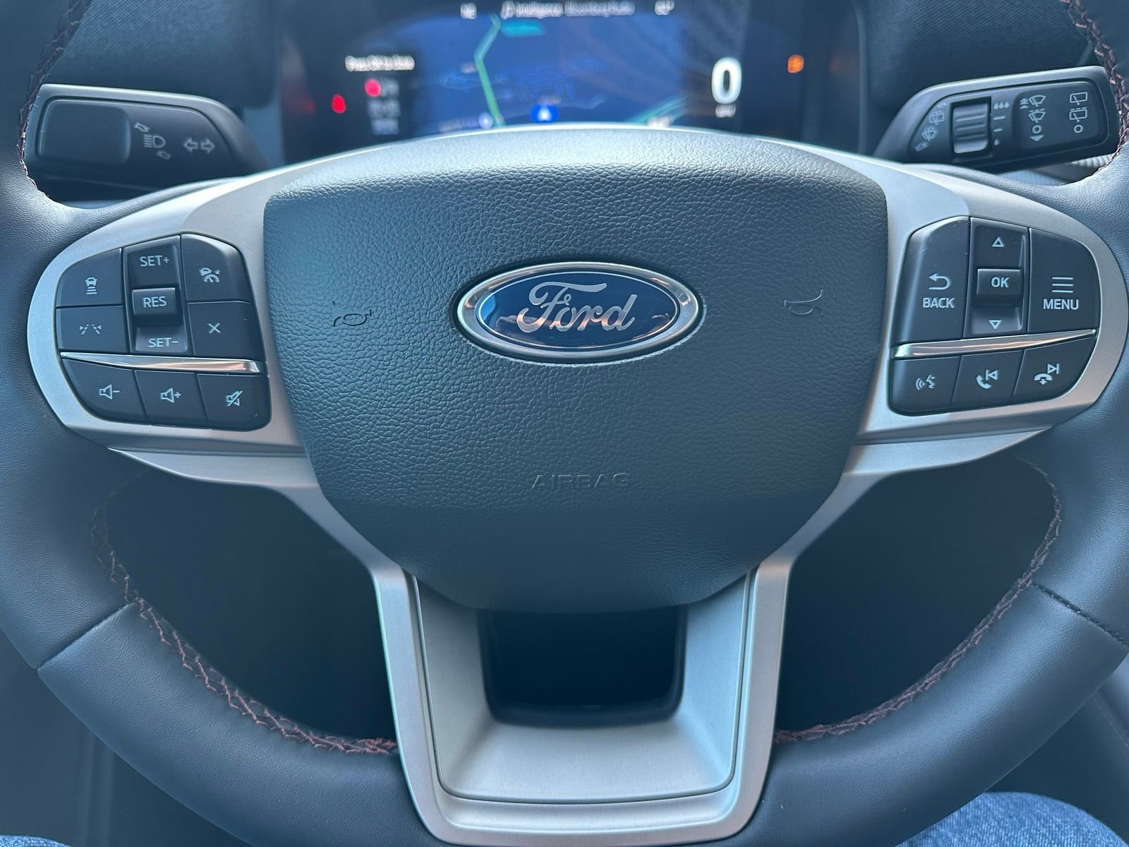 New 2025 Ford Explorer Active w/ Active Comfort Package image 13