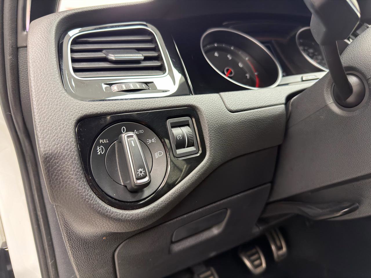 Used 2020 Volkswagen GTI S FWD image 16