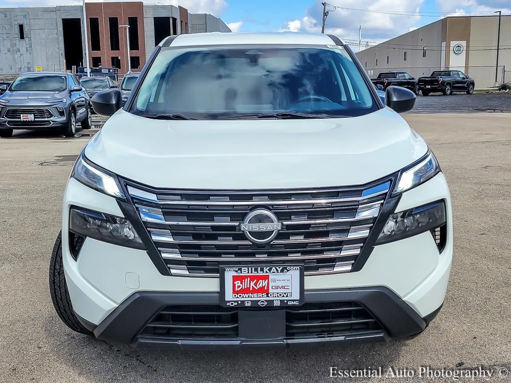 Used 2024 Nissan Rogue S image 5