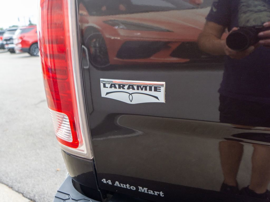 Used 2016 RAM 1500 Laramie w/ Convenience Group image 3