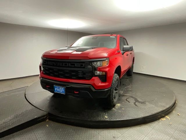 New 2026 Chevrolet Silverado 1500 Custom Trail Boss w/ LPO, Dark Essentials Package image 3