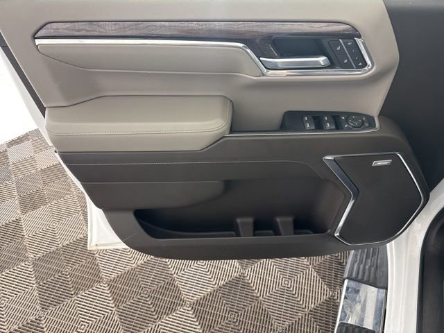 Used 2022 Chevrolet Silverado 1500 LTZ w/ LTZ Convenience Package II image 20