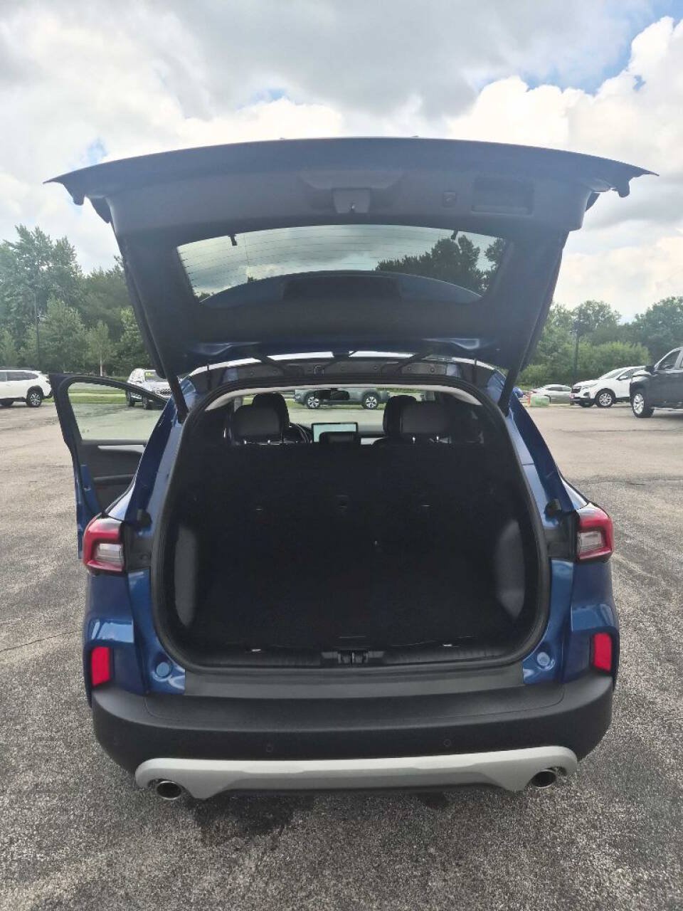Used 2023 Ford Escape Platinum AWD/4WD image 15